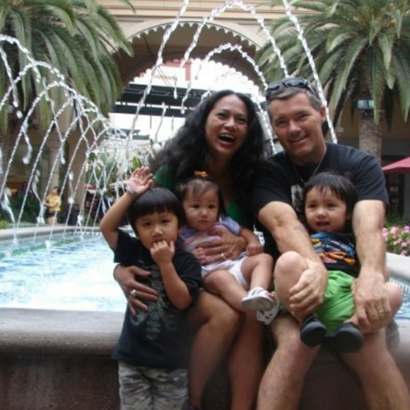 👋👩🏽‍🦳 Meet your Posher, April 🐘🥰 - Picture 6 of 8